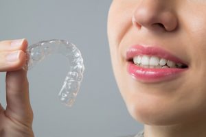 יישור שיניים INVISALIGN